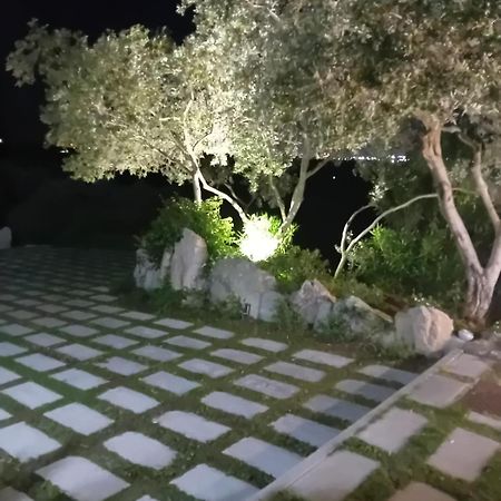 Li Petri Manni Bed and Breakfast Olbia Exteriör bild