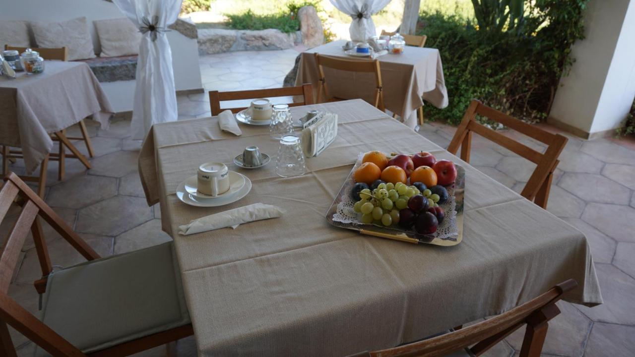 Li Petri Manni Bed and Breakfast Olbia Exteriör bild