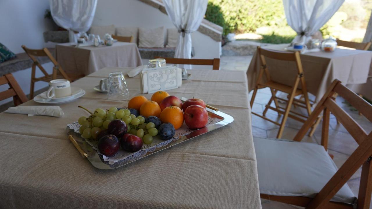 Li Petri Manni Bed and Breakfast Olbia Exteriör bild